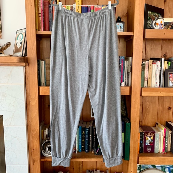 New with Tags Men’s Toronto Raptors PJ pants - Picture 4 of 4